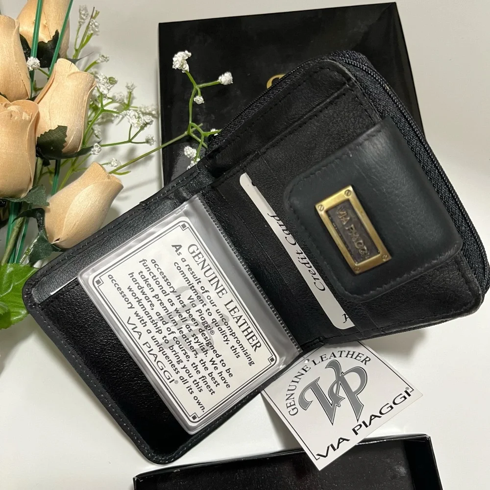 Leather Wallet‎